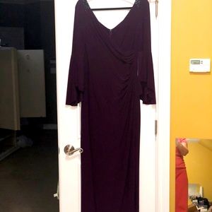 Lauren by Ralph Lauren gorgeous gown in plum color